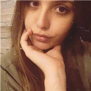 Diplomata presso Liceo Classico P. Giannone(BN), laureata in sociologia e criminologia presso l’Università Gabriele d’Annunzio (CH)